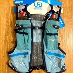NWT! Hydration vest for runners and hikers